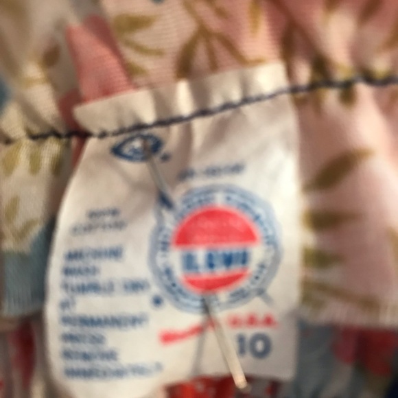 Fresh from Laurie’s closet - Picture 5 of 5